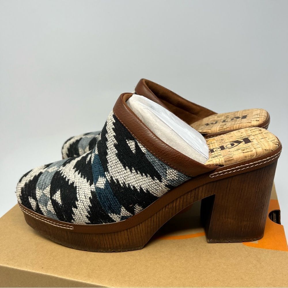 Korks Lori Aztec Clog - Picture 5 of 11